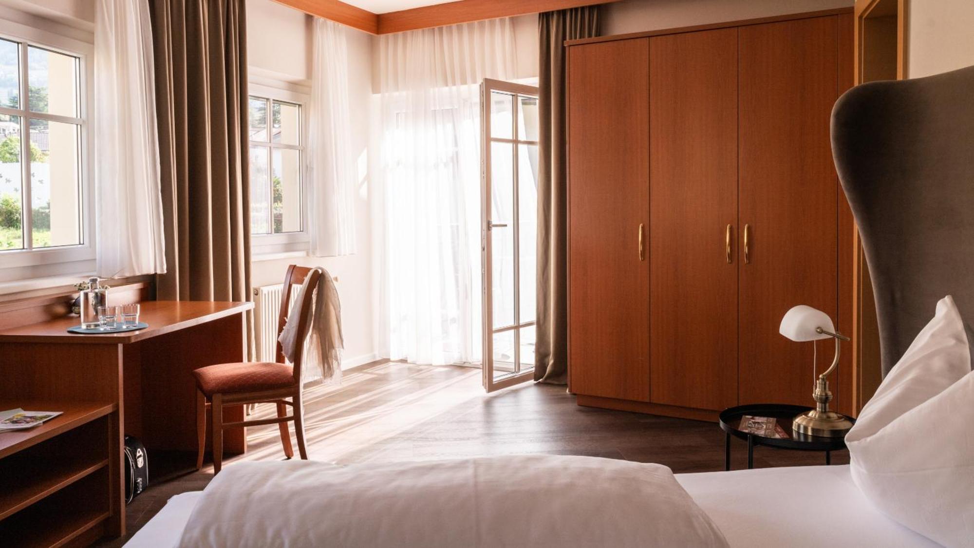 Hotel Villa Laurus Merano Exteriör bild