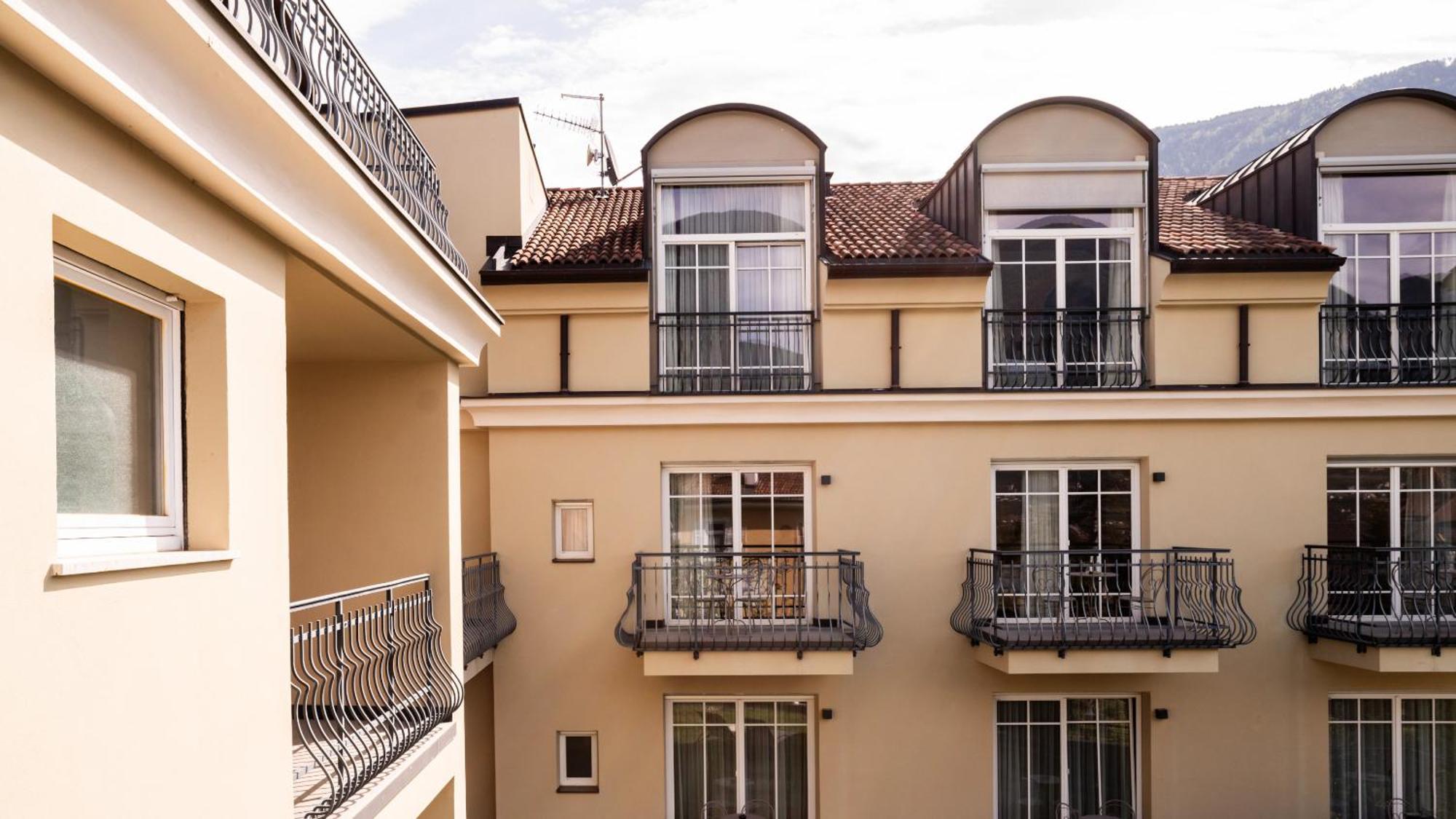Hotel Villa Laurus Merano Rum bild